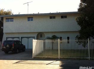 300 River Isle Way, Sacramento, CA 95831