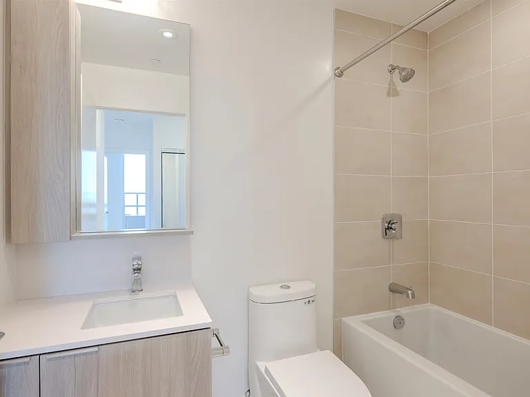 223 Redpath Ave — Photo 205