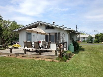 1st image of 82 Benson Dr