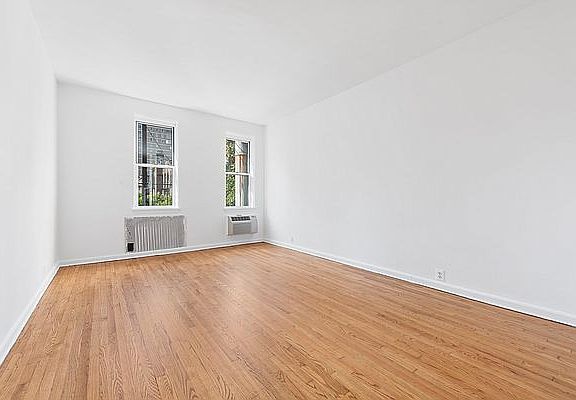 2nd image of 1707 2nd Ave APT 16
