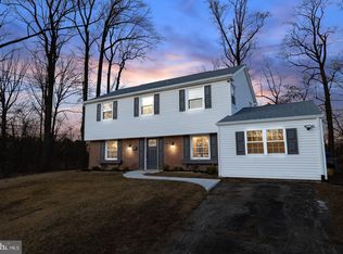 192 Pennypacker Dr, Willingboro, NJ 08046