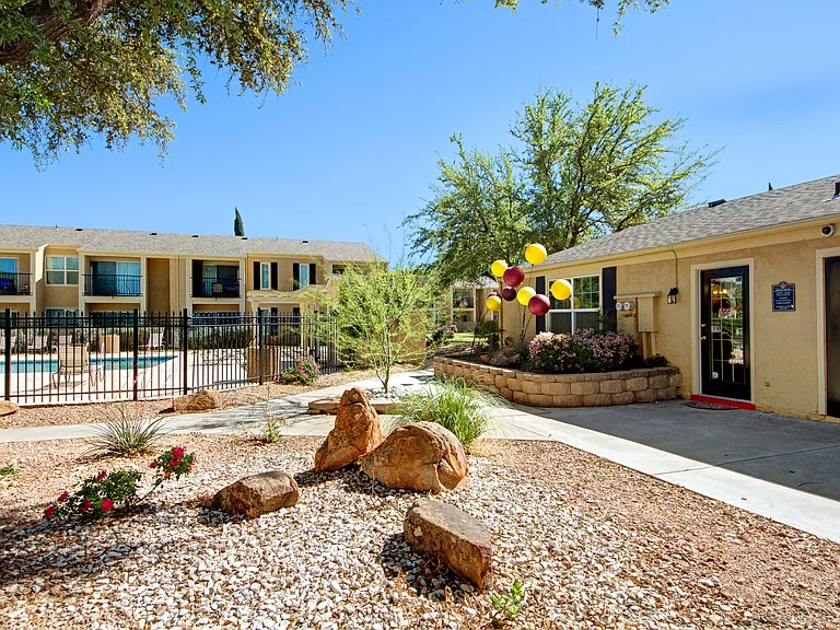 Avalon Springs — Photo 19