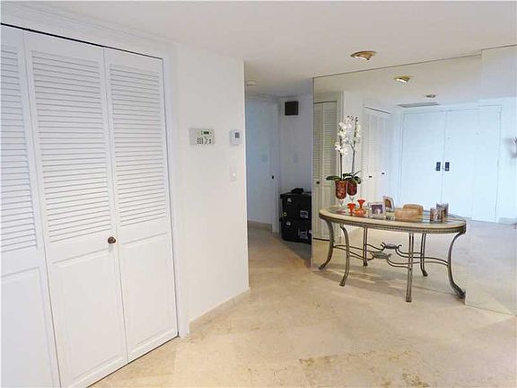 Unobstructed view of Bay & Coconut Grove skyline!