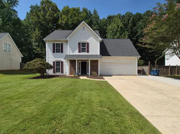 709 Sunny Field Ln, Lawrenceville, GA 30043
