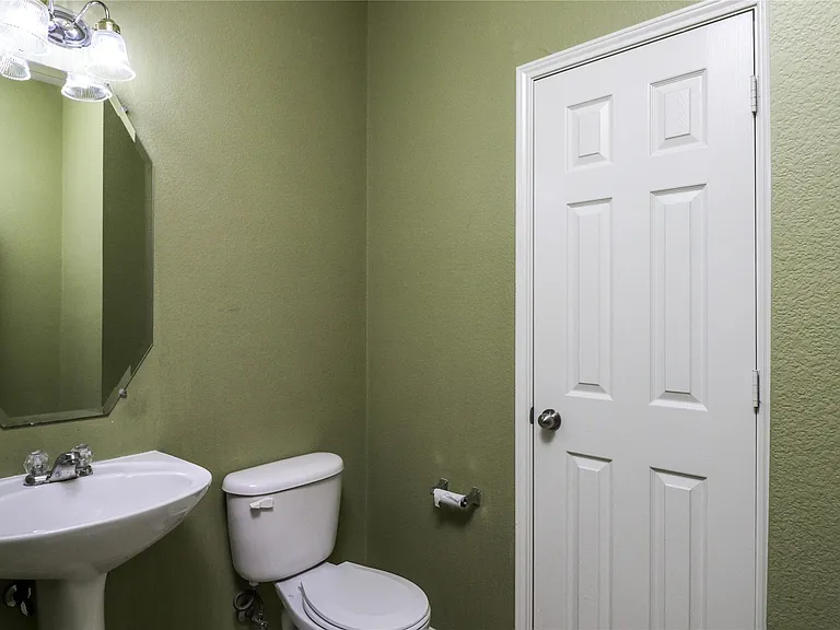 11232 Chaucer Dr — Photo 21