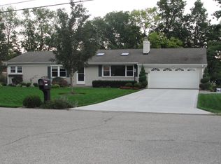 7501 Ginger Ln, Cincinnati, OH 45244