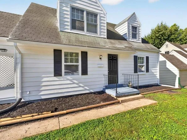 1319 W 29th St S, Independence, MO 64052