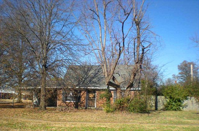 1st image of 1400 E Barton Ave