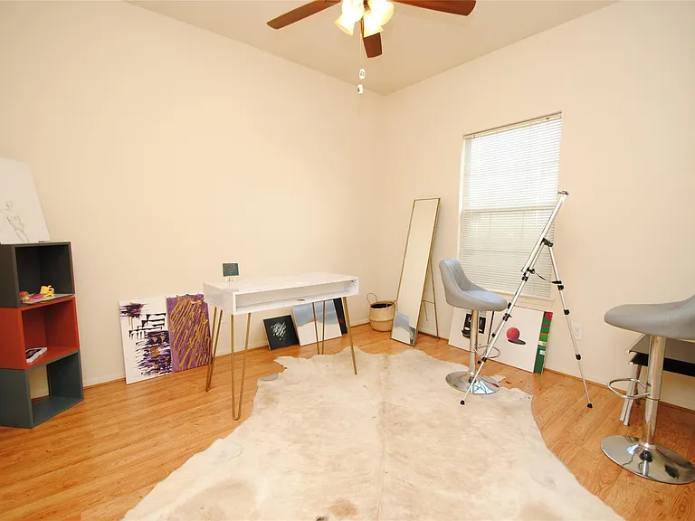 6363 Provident Green Dr — Photo 20