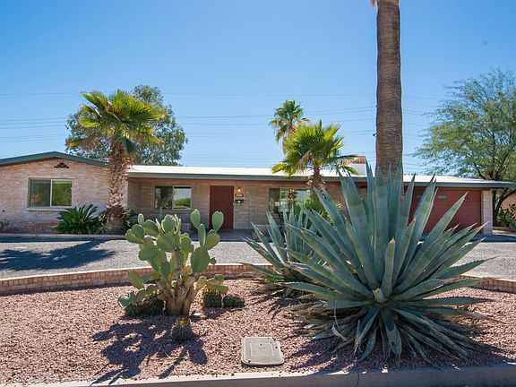 2nd image of 3434 E Calle Del Prado