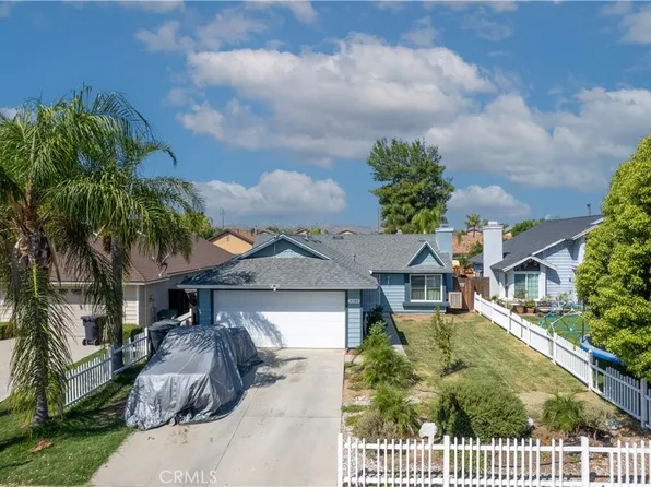 2320 Cloverfield St, Perris, CA 92571