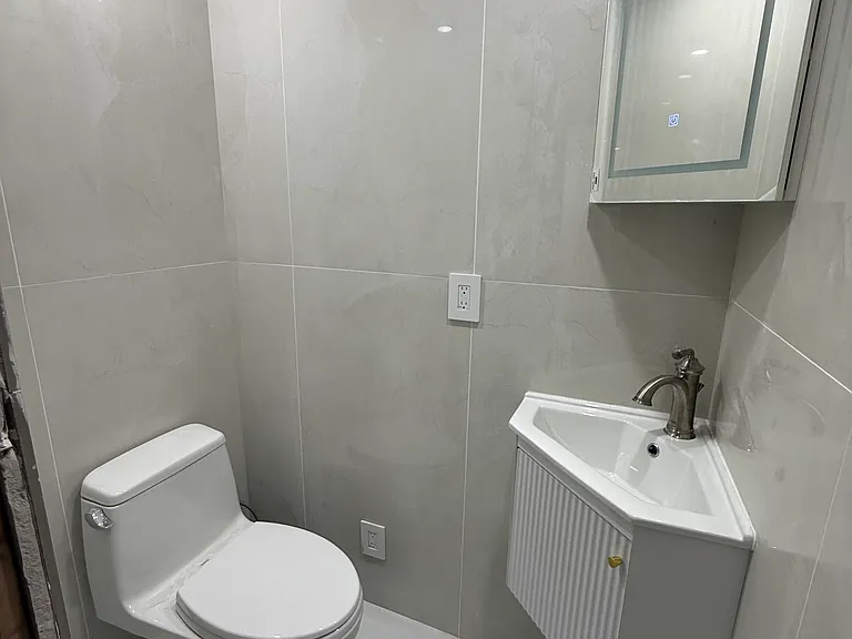 164 Pembroke St #1 — Photo 6