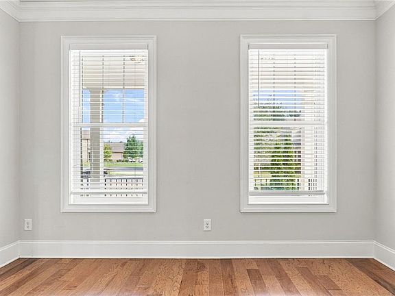 5th image of 852 Marlay Ln