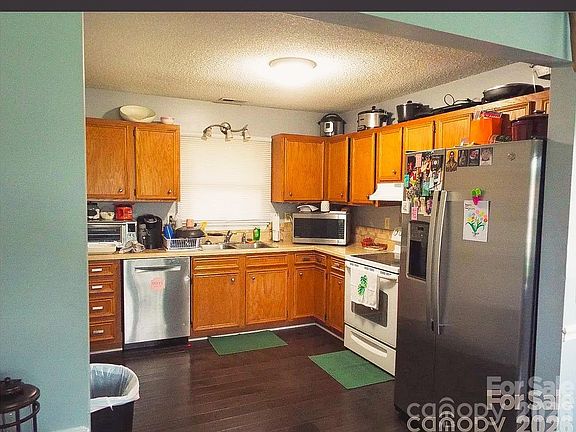 4th image of 3120 Basilwood Cir