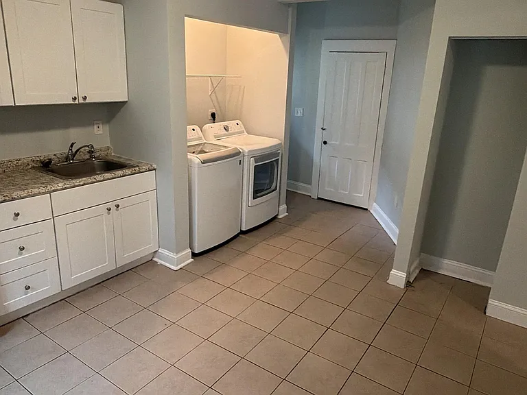 19 Orchard St #1A — Photo 4