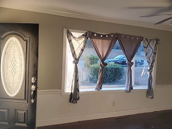 3rd image of 1700 Edgecombe Ave