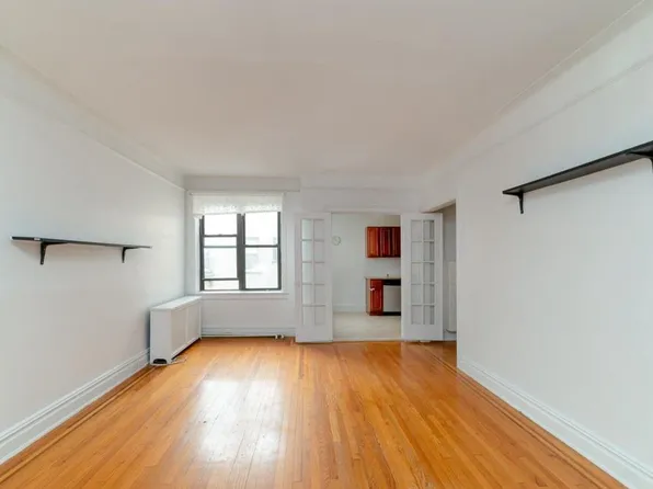 131 Kensington Ave APT E3, Jersey City, NJ 07304