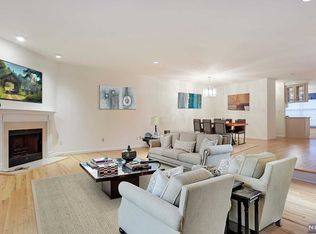 37 Jordan Dr, River Edge, NJ 07661