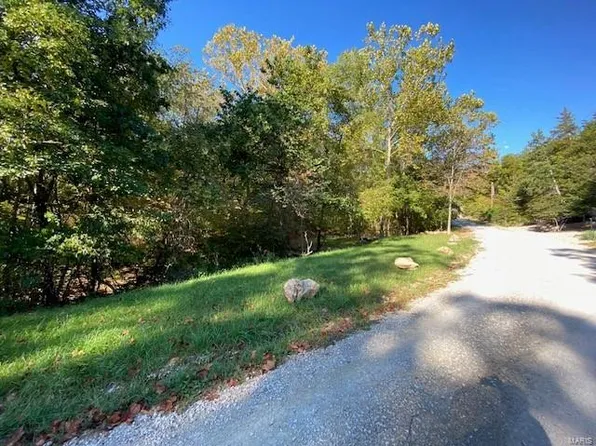 3 Pin Oak Dr, New Florence, MO 63363