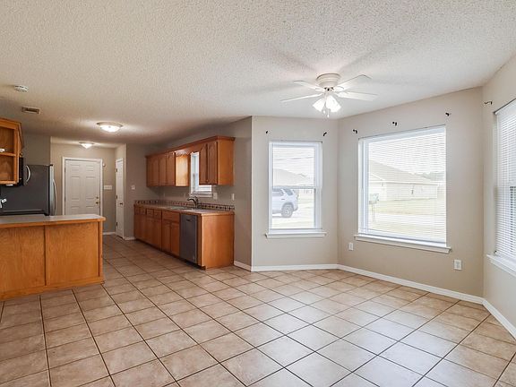 5th image of 8709 Palmetto Dr