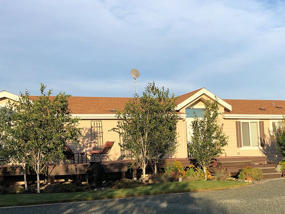 Main House - 1975 sq ft