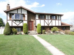 5640 Chenango Dr, Bethlehem, PA 18017