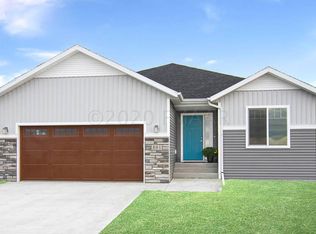 2111 14th St W, West Fargo, ND