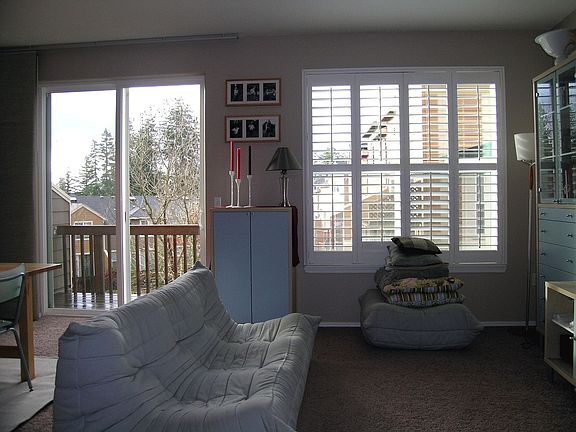 Slider/deck off of Family Room