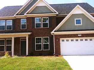 6134 Barrington Oaks Dr, Clemmons, NC 27012