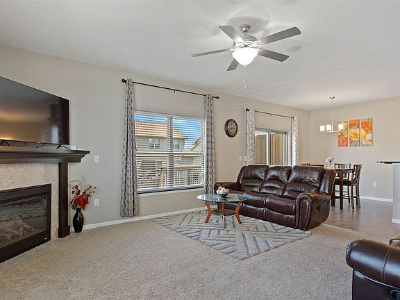5th image of 432 Watts Ct
