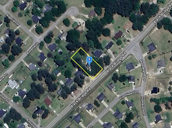 4938 Blacks Bridge Rd, Parkton, NC 28371