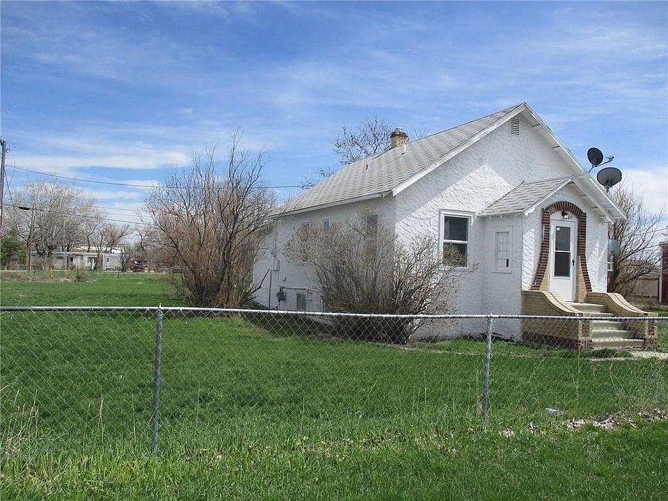 419 N Crook Ave, Hardin, MT 59034 Zillow