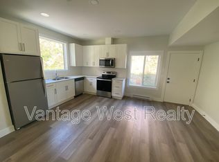 1901B Northern Flicker Ct, Kelowna, BC V1V 0G3