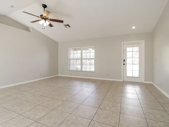3rd image of 1018 SW 9th Ct