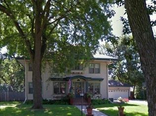 521 E 21st St, Sioux Falls, SD 57105