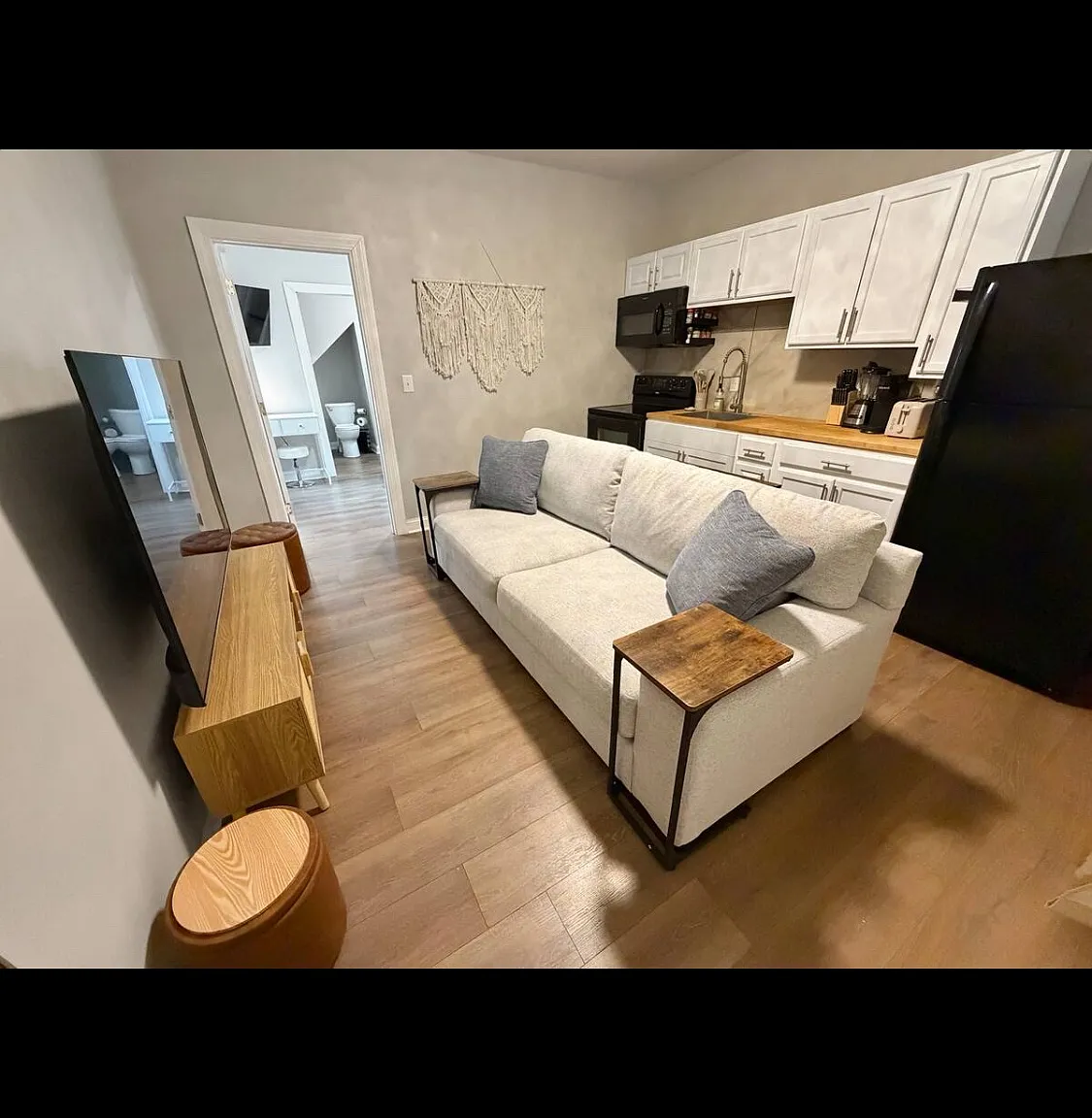 319 N Temple Ave — Photo 1
