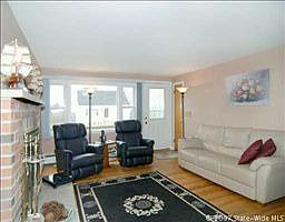 5th image of 270 S Clarendon St