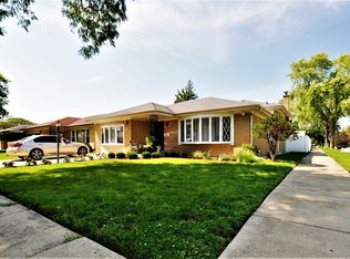 5700 Warren St, Morton Grove, IL 60053