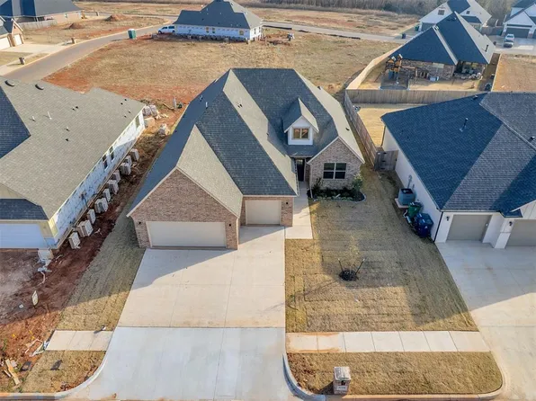 14308 Village Trl, Piedmont, OK 73078
