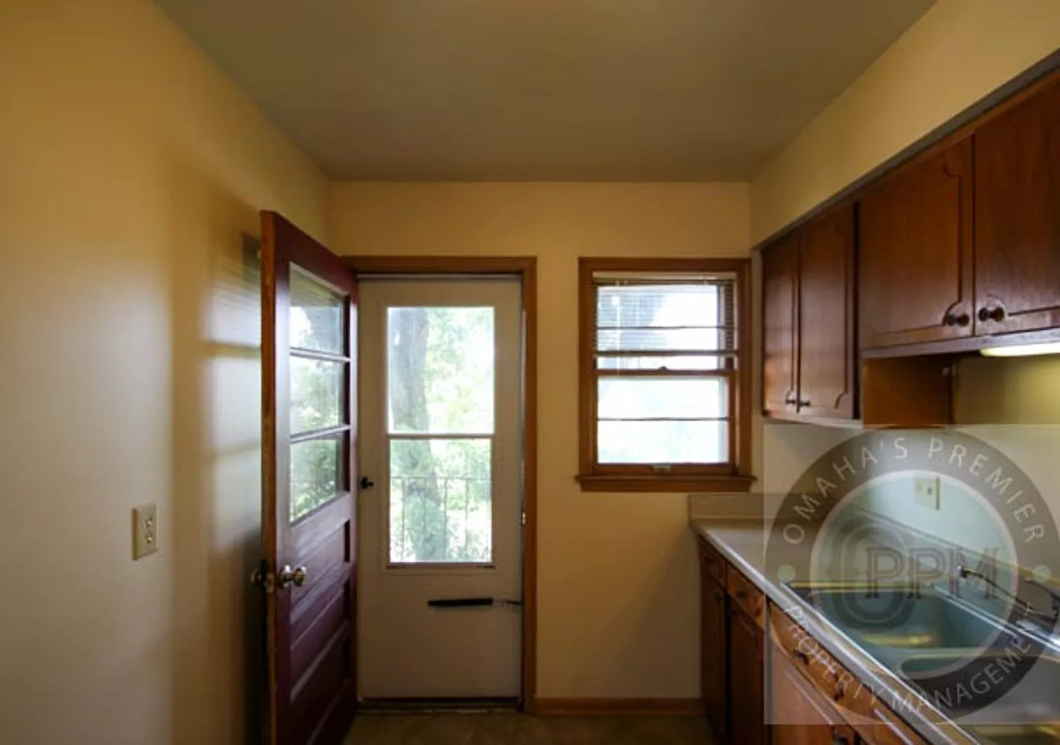 GBR 3758 S 82nd St — Photo 3