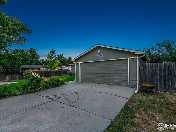 5th image of 162 Robin Dr