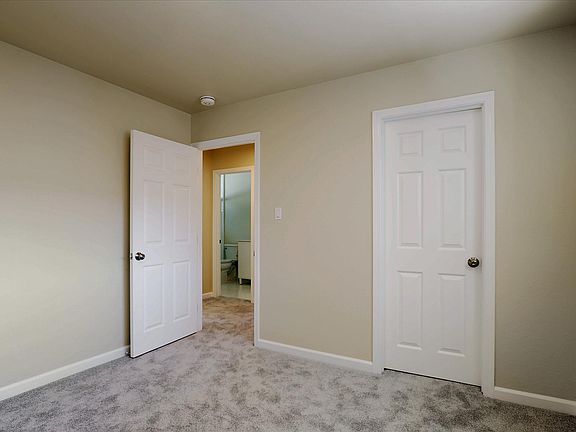 2nd image of 537 Hampshire Ave #1-2-4