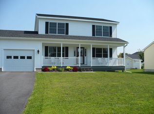 37 Jensen Rd, Williston, VT 05495