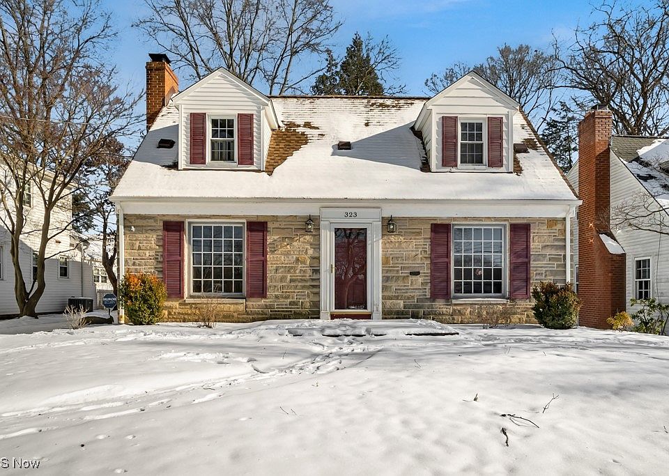 1st image of 323 Harcourt Dr