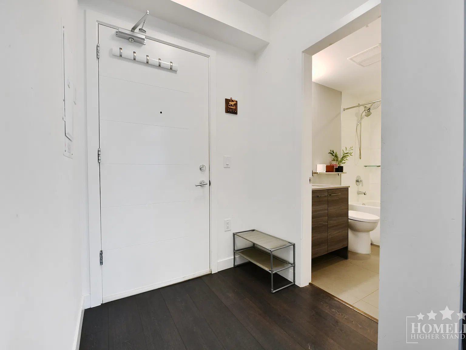 13963 105 Blvd Surrey — Photo 3