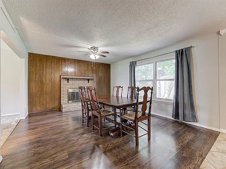 4 bed, 1995 sqft, $1,800 — Photo 4