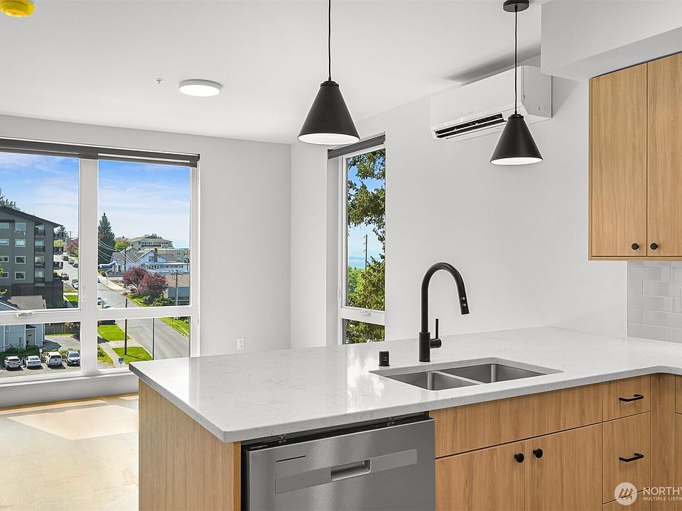 1st image of 820 N State Street #611