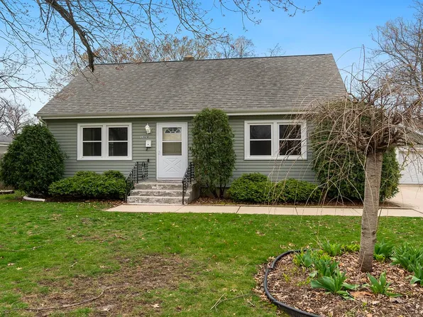 1420 Midway Dr, Rockford, IL 61103