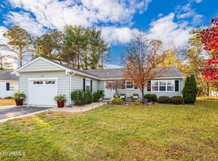 16 Zapata Ct, Toms River, NJ 08757