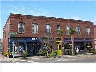 5th image of 31 Avenue E